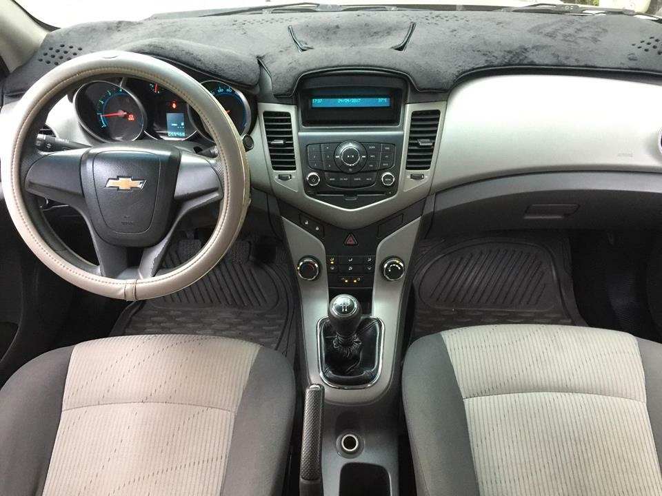 Cruze 2010, số sàn, màu vàng cát