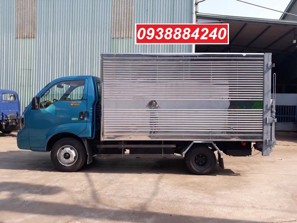 Bán xe tải trả góp Thaco Kia K250 / K200 thùng bạt, thùng kín bửng nâng 2.3 tấn Long An Tiền Giang Bến Tre