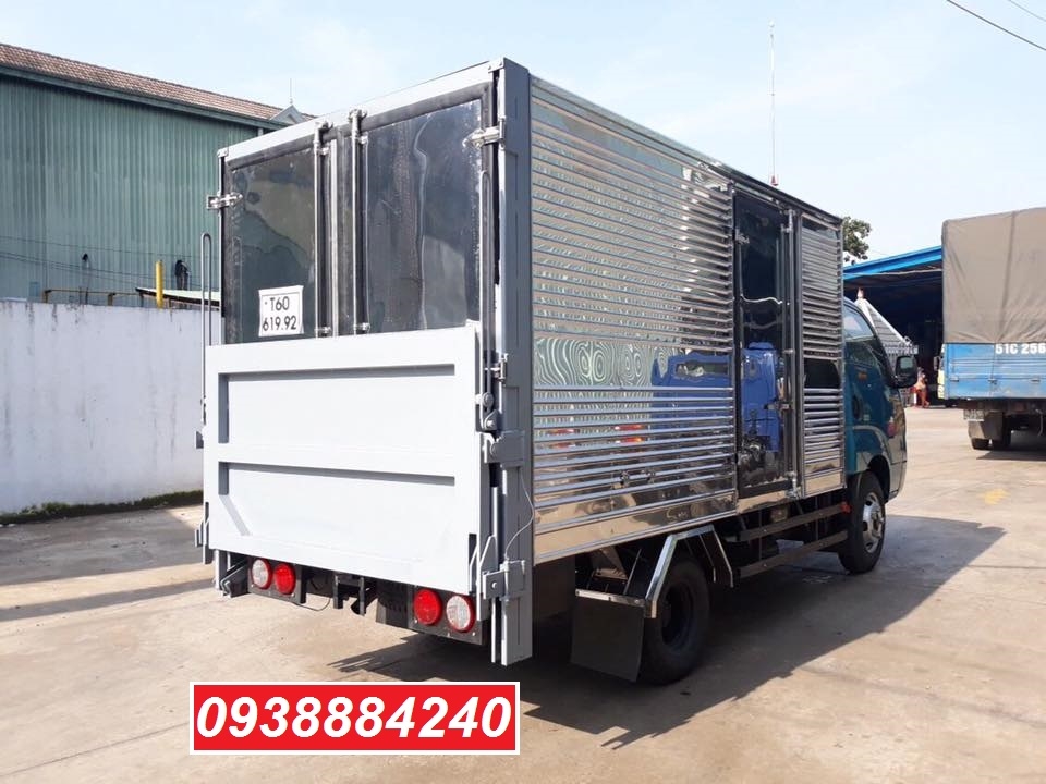 Bán xe tải trả góp Thaco Kia K250 / K200 thùng bạt, thùng kín bửng nâng 2.3 tấn Long An Tiền Giang Bến Tre