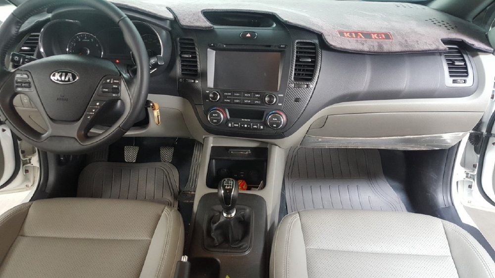 Bán K3 1.6MT 2015, màu trắng, đúng chất, biển TP, giá TL, hổ trợ góp