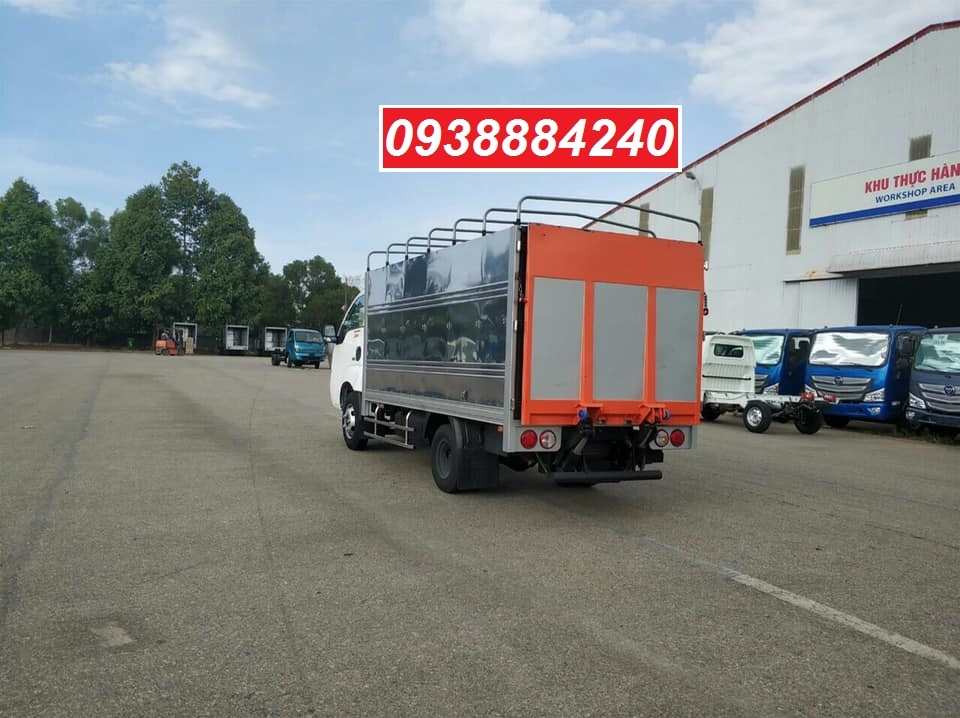 Bán xe tải trả góp Thaco Kia K250 / K200 thùng bạt, thùng kín bửng nâng 2.3 tấn Long An Tiền Giang Bến Tre