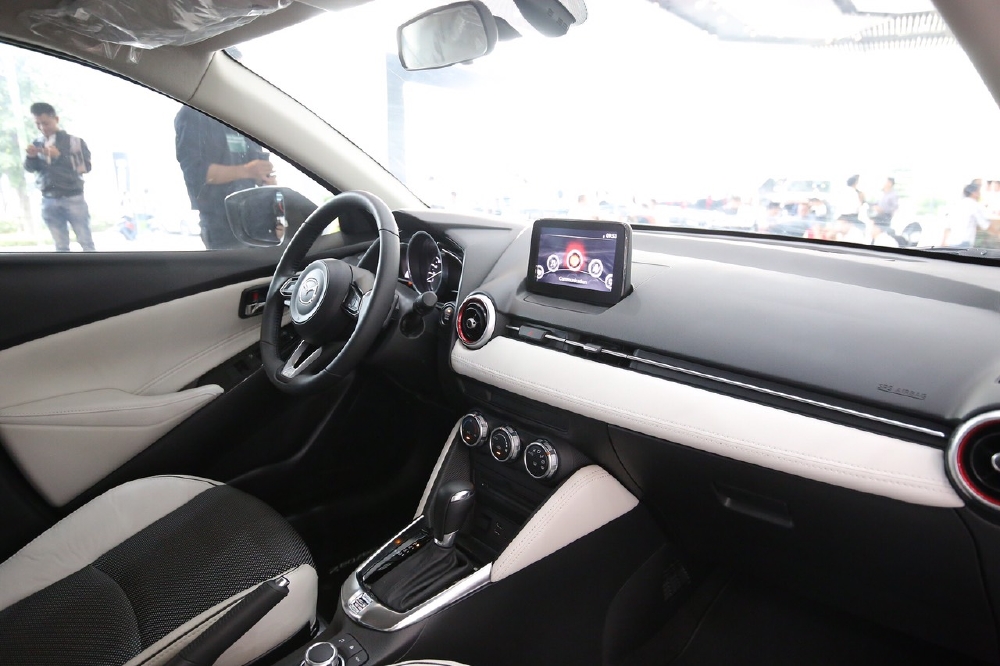 Mazda 2 2019 NHập Khẩu giá siêu Việt