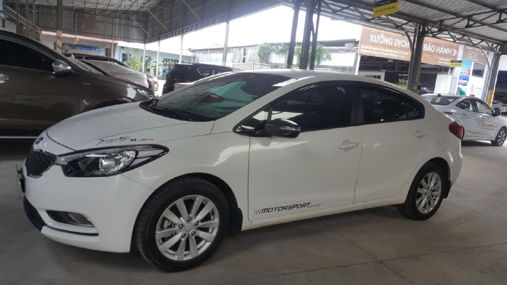 Bán K3 1.6MT 2015, màu trắng, đúng chất, biển TP, giá TL, hổ trợ góp