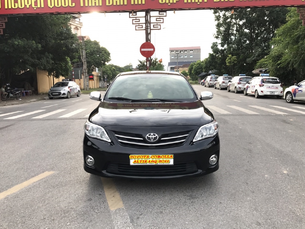 Toyota Corolla altis 1.8G sản xuất năm 2011, màu đen, 1 Chủ Xe Xuất Sắc