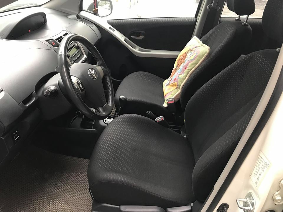 Bán Toyota Yaris 1.5 sx 2013 tự động nhập thái Trắng thể thao.