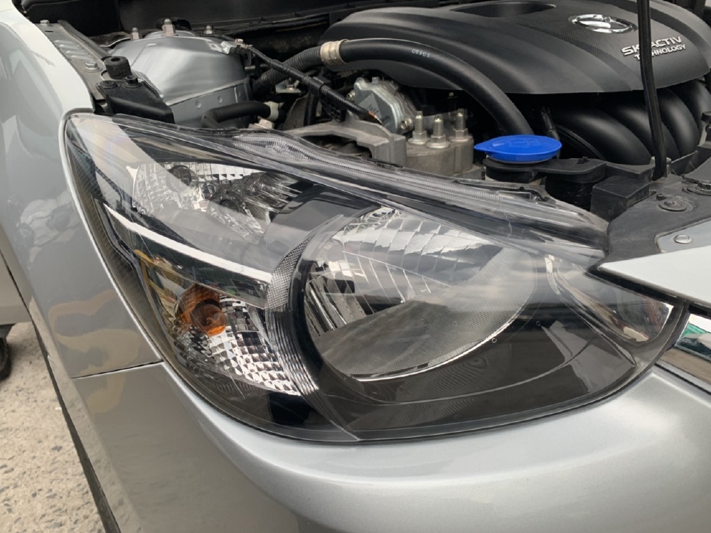 Bán Mazda 2 2017, màu bạc, đúng chất, giá TL, hổ trợ góp