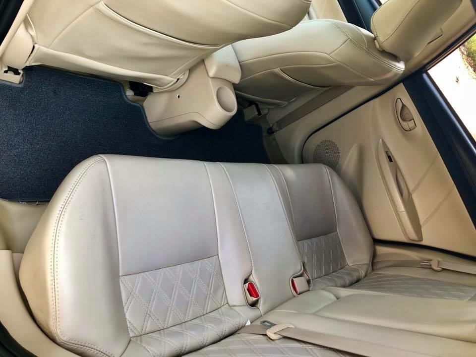 Bán Toyota Vios E 2016 tự động vàng cát chính chủ sử dụng.