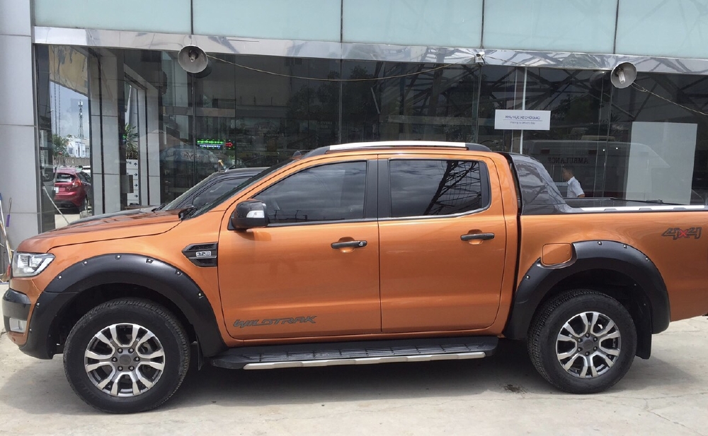 WILDTRAK 3.2, SX 2016, MÀU CAM, GIAO DỊCH HÃNG