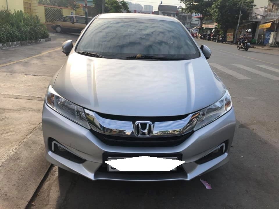 Em bán nhanh xe Honda City 2017 số sàn màu xám