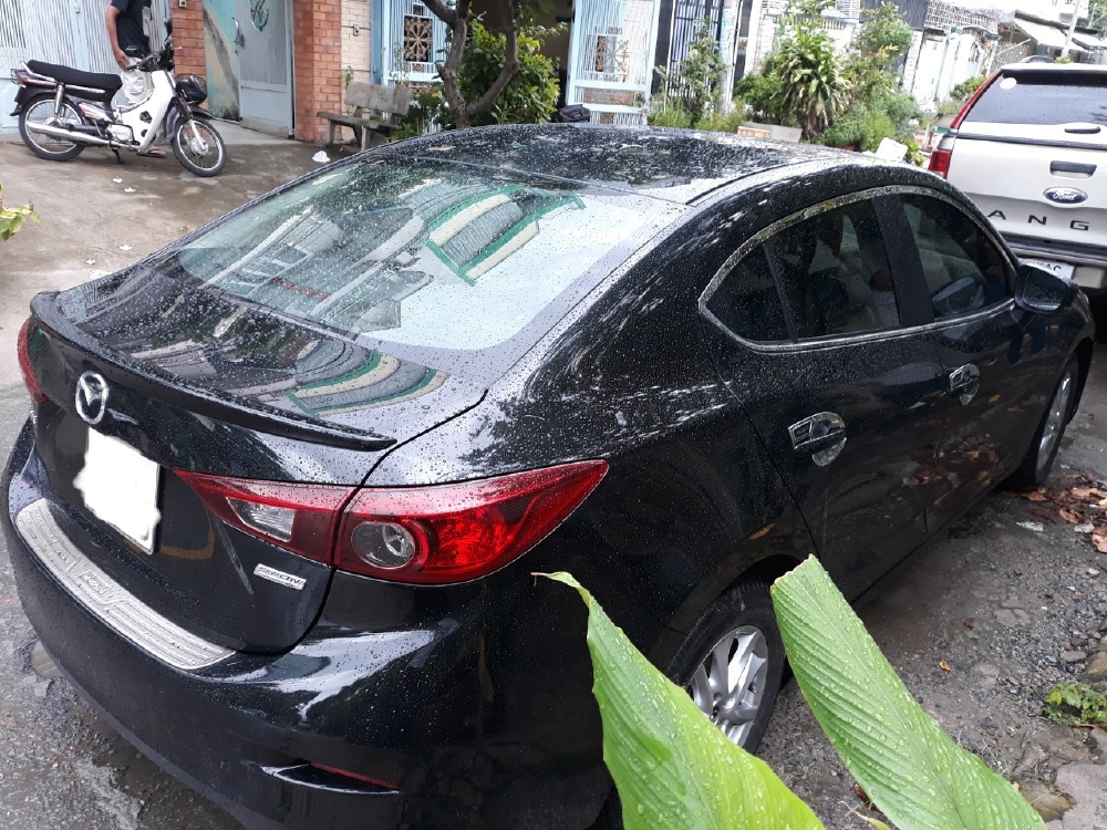 Bán Mazda 3 1.5 sedan 2018, màu đen, đúng chất, giá TL, hổ trợ góp