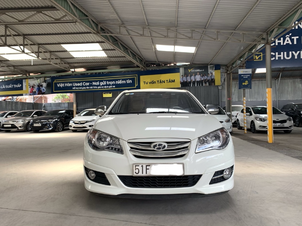 Bán Avante 1.6MT 2016, màu trắng, đúng chất, biển TP, giá TL, hổ trợ góp