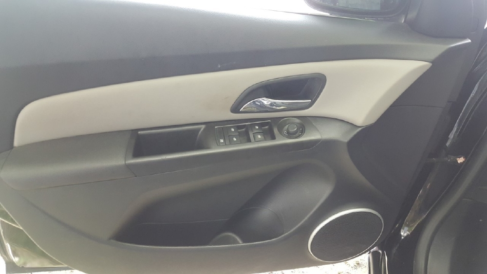 Bán Cruze LTZ 2015, màu đen, đúng chất, biển TP, giá TL, hổ trợ góp
