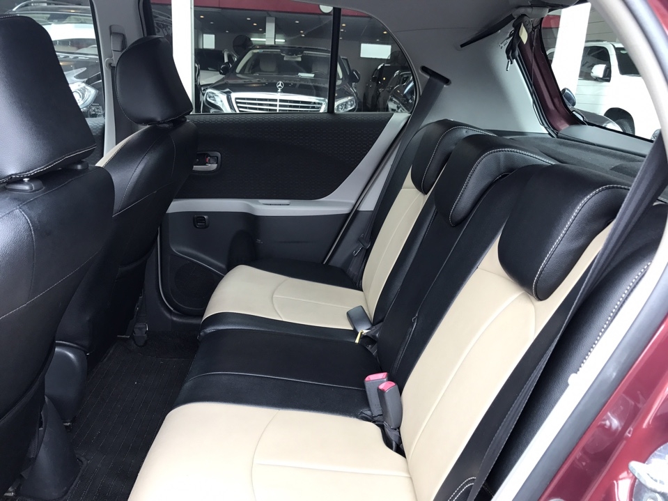 Toyota Yaris 2009 đỏ