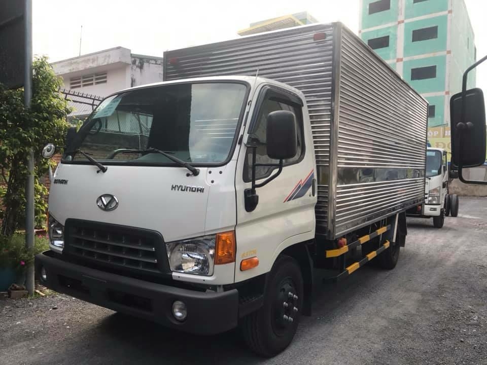 Hyundai Đô Thành HD99 Thùng Kín Tải 6,5 Tấn Thùng 5 M