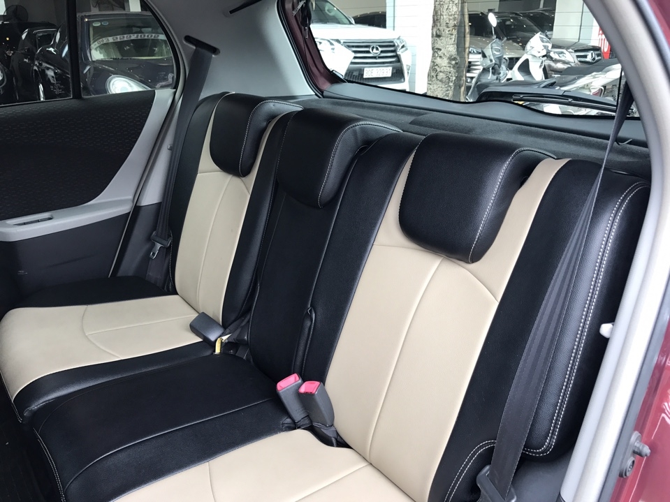 Toyota Yaris 2009 đỏ
