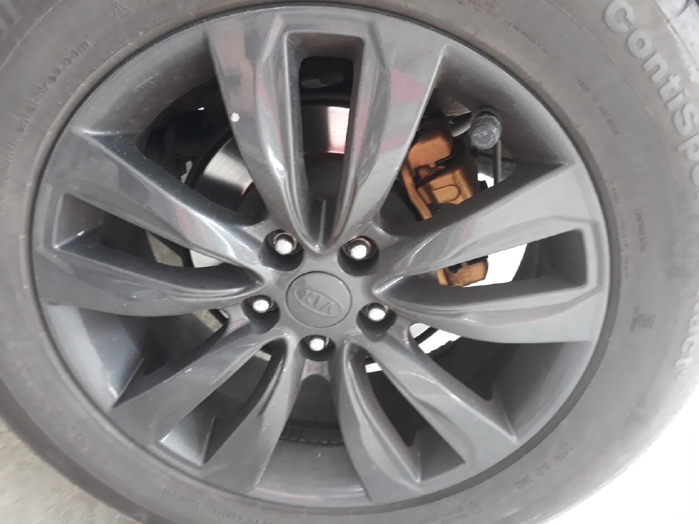 Bán Sorento 2.4AT 2012, màu trắng, biển TP, giá TL, hổ trợ góp