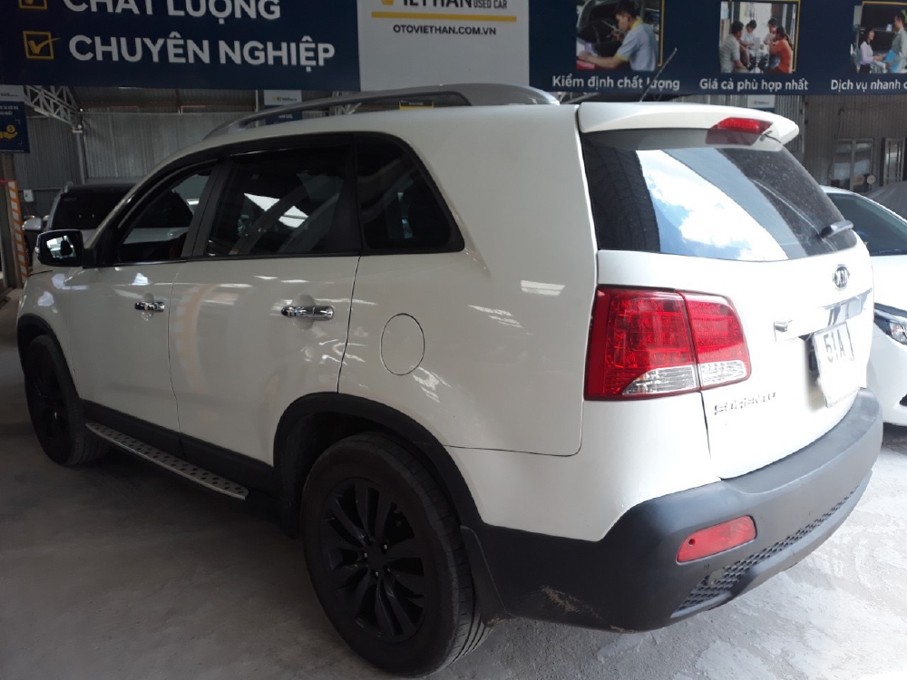 Bán Sorento 2.4AT 2012, màu trắng, biển TP, giá TL, hổ trợ góp