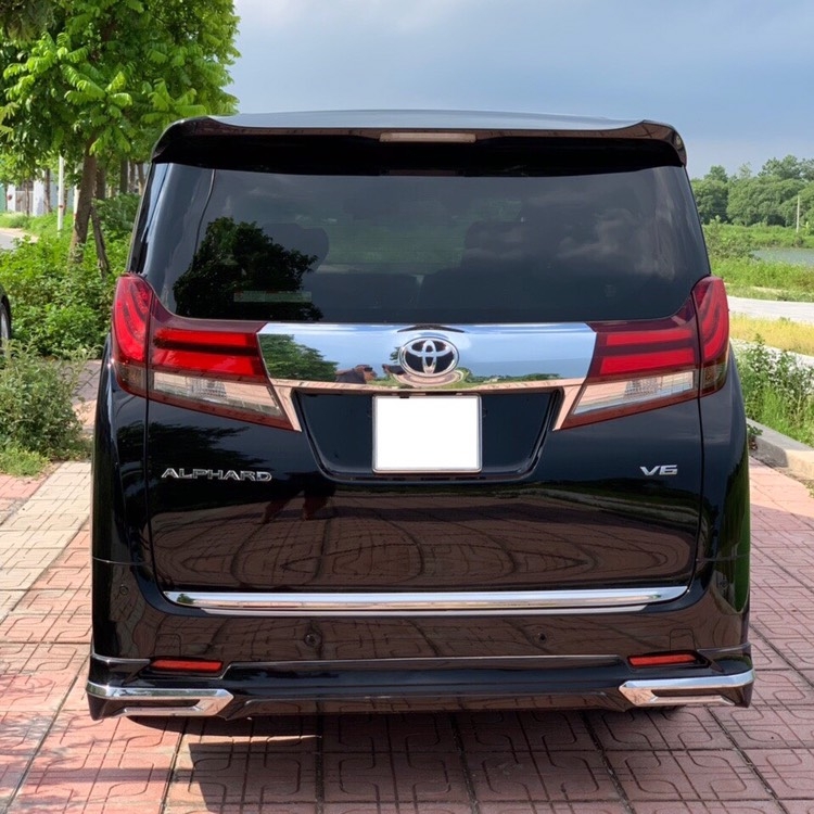Toyota Alphard 2018 đen