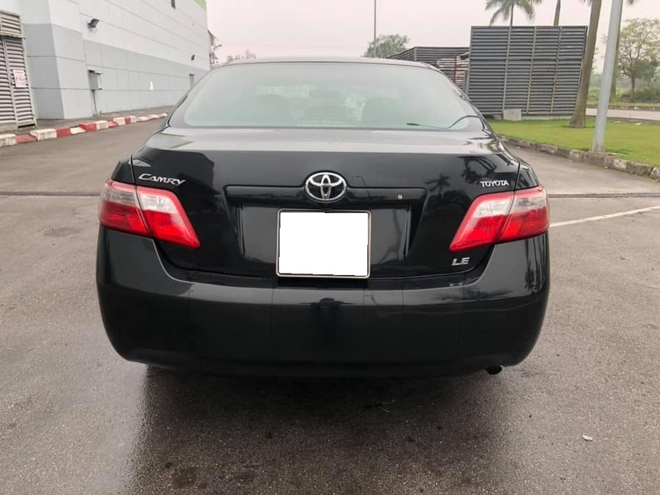 Cần bán xe Camry LE 2007, nhập Mỹ, bản 2.5.. số tự động, màu đen