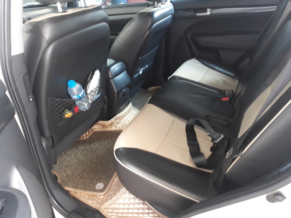 Bán Sorento 2.4AT 2012, màu trắng, biển TP, giá TL, hổ trợ góp