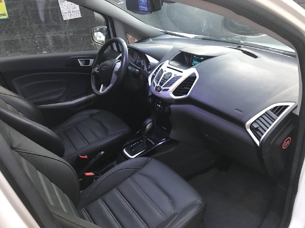 Cần bán xe Ford Ecosport 2017 Titanium số tự động màu trắng