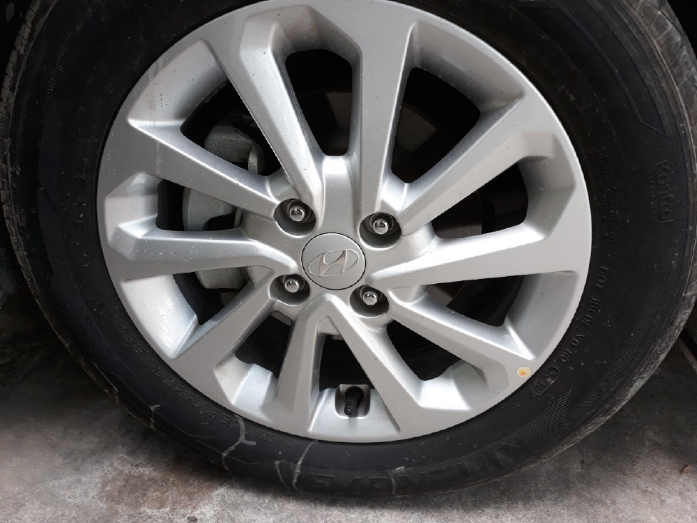 Bán Hyundai Accent 1.4MT bản gia đình 2019, đúng chất, giá TL, hổ trợ góp