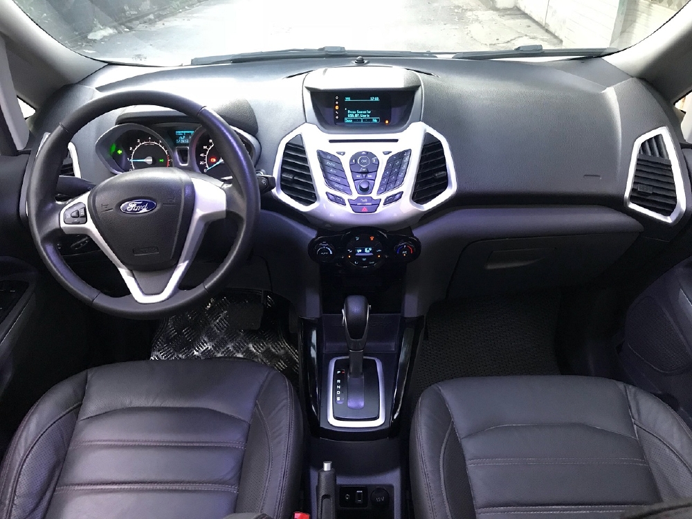Cần bán xe Ford Ecosport 2017 Titanium số tự động màu trắng