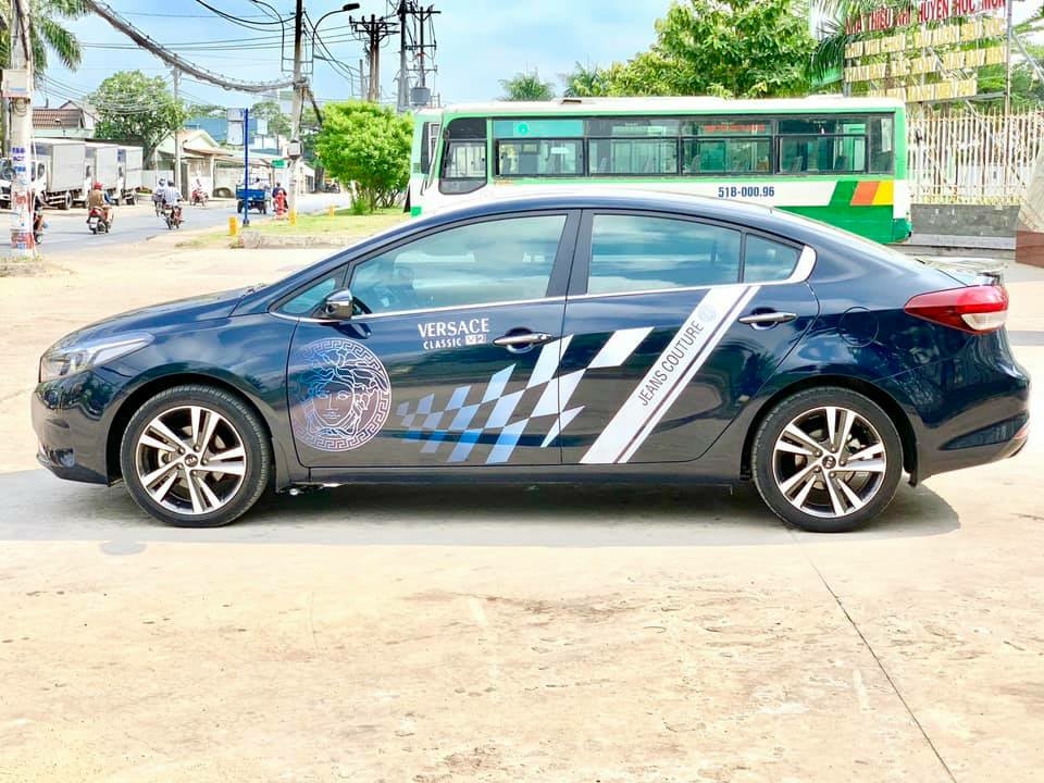 Cần bán xe Cerato 2017 số tự động, màu xanh