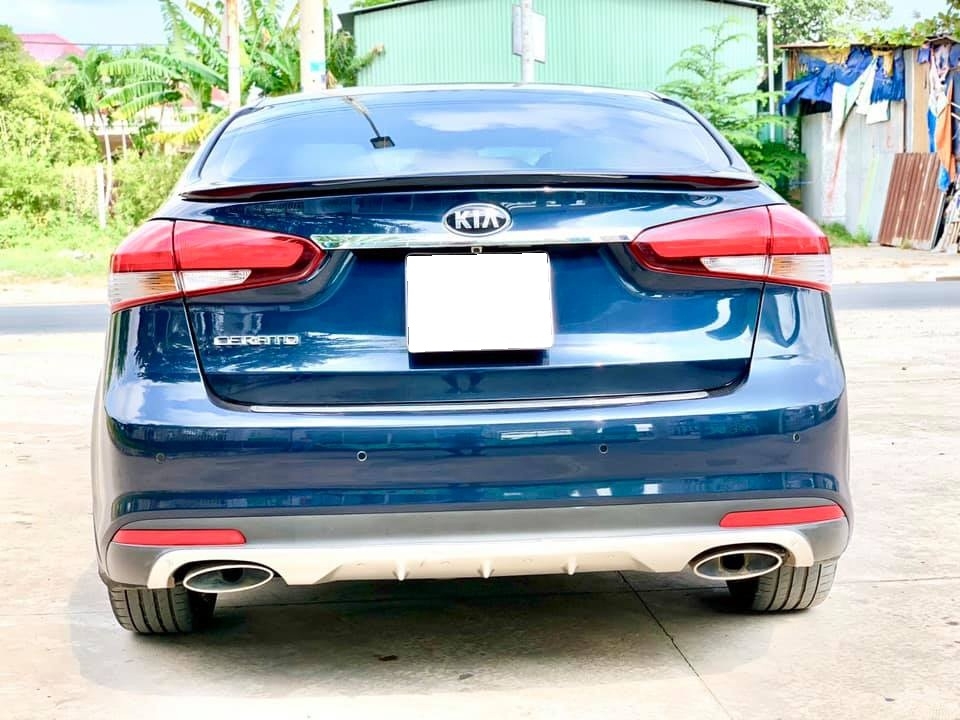 Cần bán xe Cerato 2017 số tự động, màu xanh