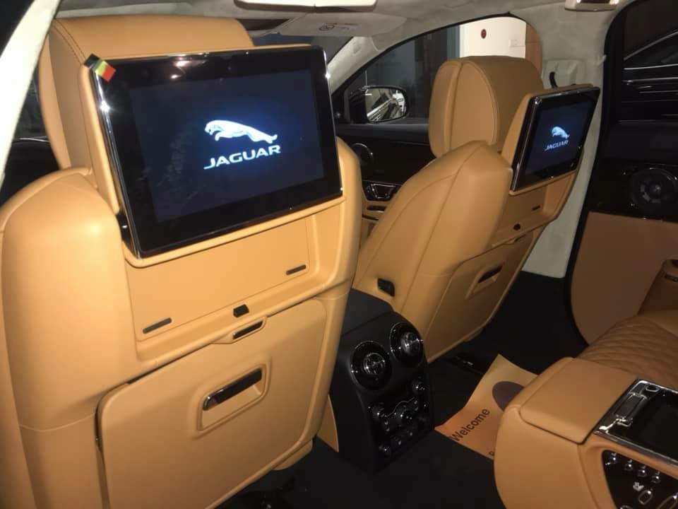 Cần bán xe Jaguar XJL 3.0 2018 màu đen tự động 8 cấp