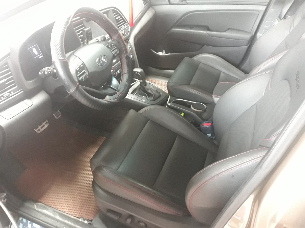 Hãng bán Elantra turbo 2018, màu nâu, đúng chất, biển TP, giá TL