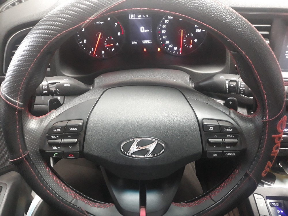 Hãng bán Elantra turbo 2018, màu nâu, đúng chất, biển TP, giá TL