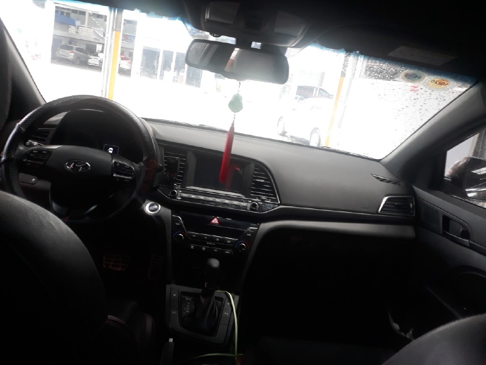 Hãng bán Elantra turbo 2018, màu nâu, đúng chất, biển TP, giá TL