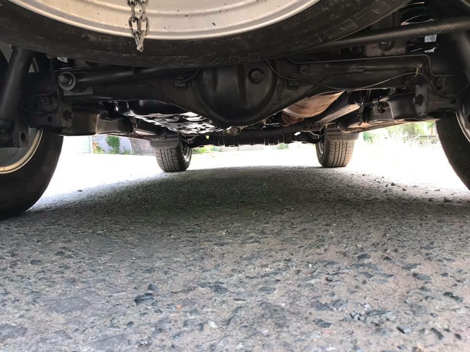 Gia đình cần bán Fortuner 2010 màu xám chì, máy xăng