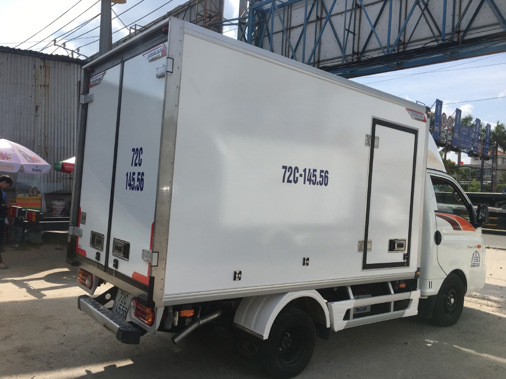 xe tải HYUNDAI H150 thùng ĐÔNG LẠNH tải 1.5 tấn - Trả Góp