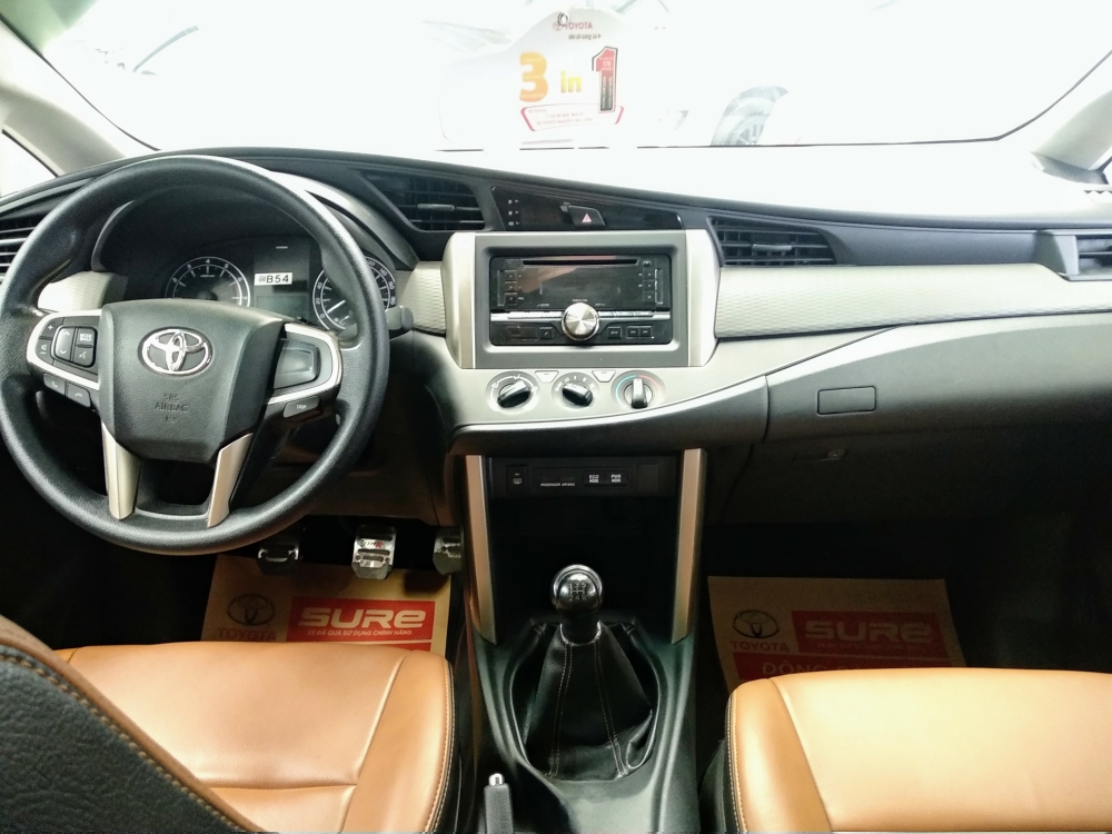 Toyota Innova 2.0 cuối năm 2016 giá tốt cho anh em, liên hệ ngay nhé.