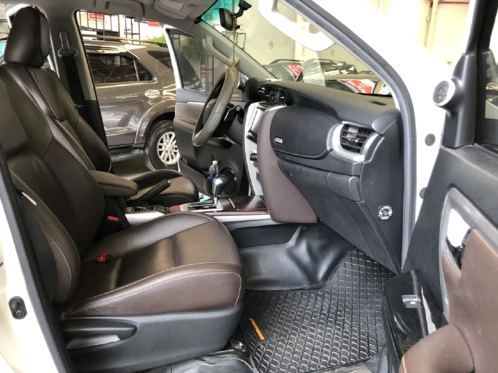 Bán xe Toyota Fortuner 2.7 máy xăng năm 2017, xe nhập Indo, Giá thì....