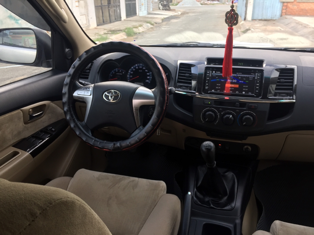 Bán xe Toyota Fortuner 2.5G (4x2), model 2016, màu Bạc!