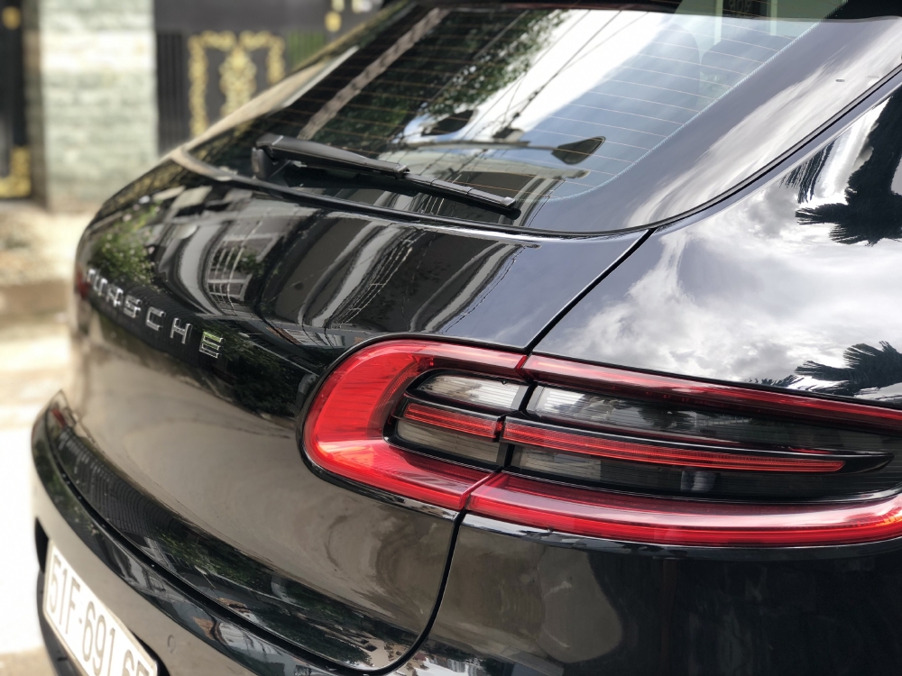 Cần Bán xe Porsche Macan S, đời 2017, màu Đen, nhập khẩu Đức!