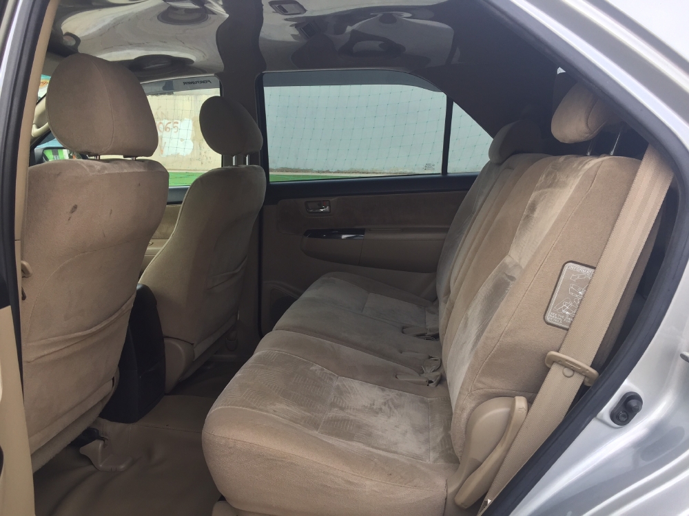 Bán xe Toyota Fortuner 2.5G (4x2), model 2016, màu Bạc!