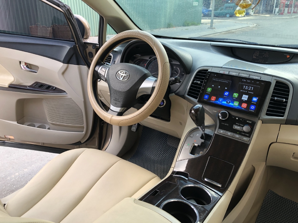 Bán xe Toyota Venza 2.7, đời 2010, nhập Mỹ, Đồ chơi 100 Triệu!!