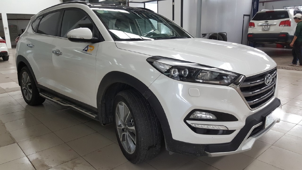 Bán Tucson ATH 2018, màu trắng, đúng chất, biển TP, giá TL, hổ trợ góp