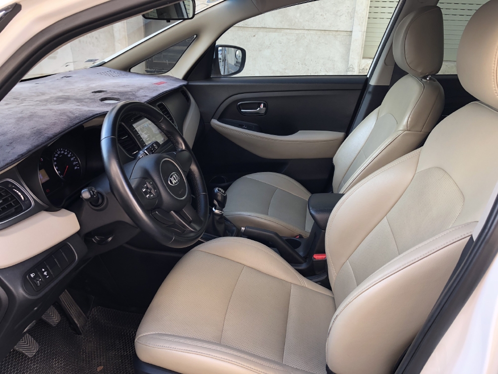 Kia Rondo G MT, Model 2018, nhập Hàn!!