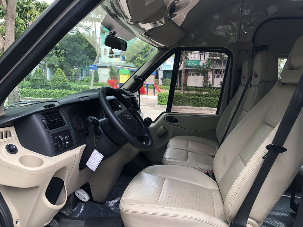Ford Transit Bản cao cấp LUXURY mode 2017 Rất Mới!