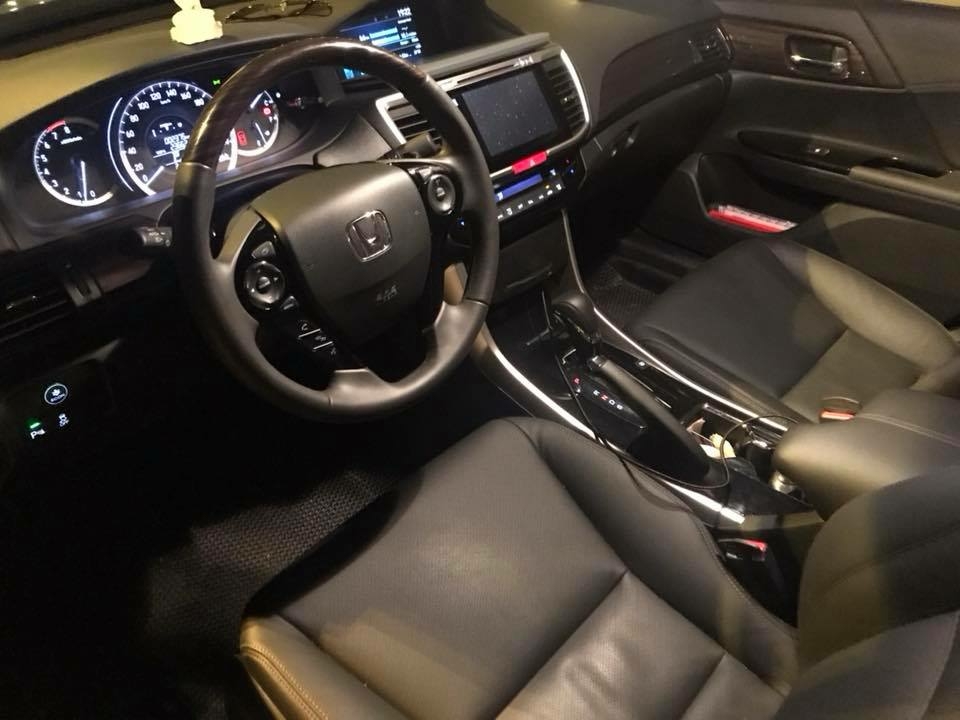 Bán xe Honda Accord 2019 tự động 2.4L nhập thái