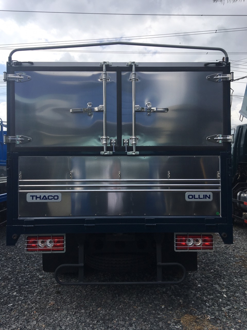 Xe tải 4.9 tấn Thaco OLLIN500.E4