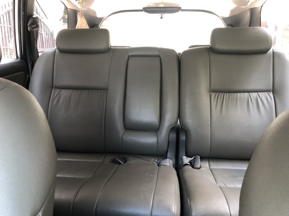 Gia đình dư dùng cần bán Toyota Innova 2.0E, đời 2015, màu Bạc!