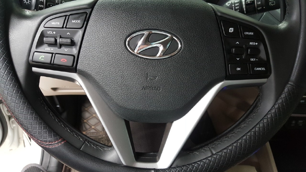 Bán Tucson ATH 2018, màu trắng, đúng chất, biển TP, giá TL, hổ trợ góp