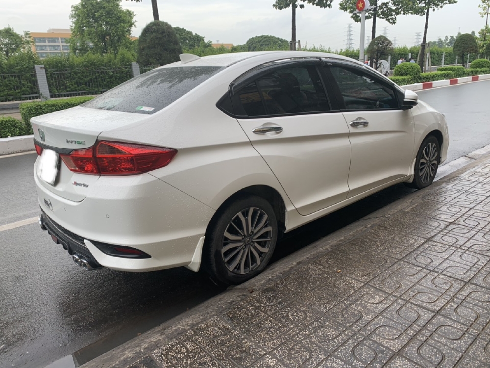 Bán City 1.5CVT 2018, màu trắng, đúng chất, giá TL, hổ trợ góp
