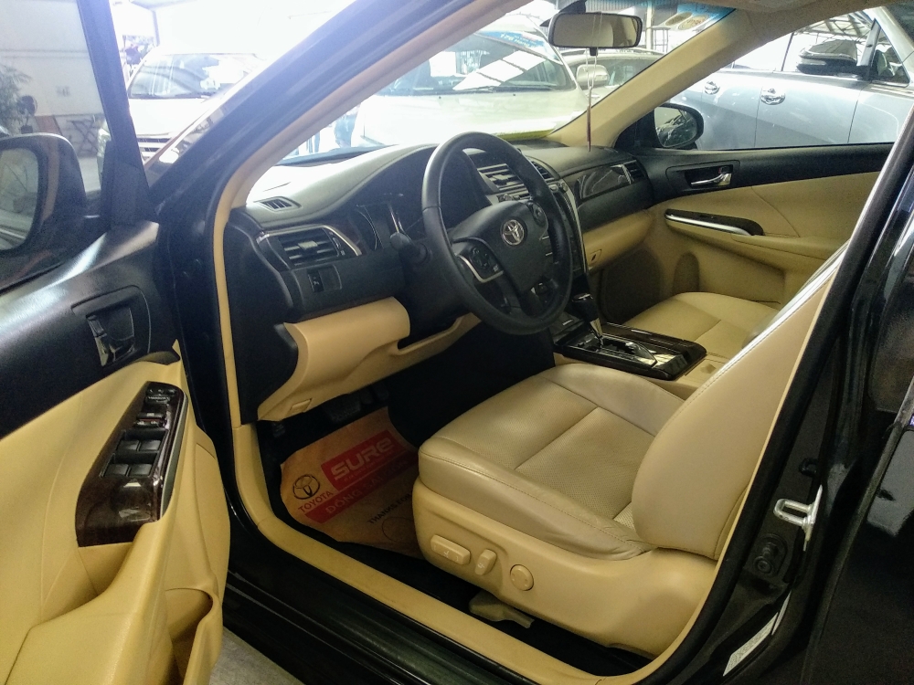 Bán Camry 2.0E cuối 2015 bao đẹp, bao giá cực tốt cho anh em nào thiện chí nhé